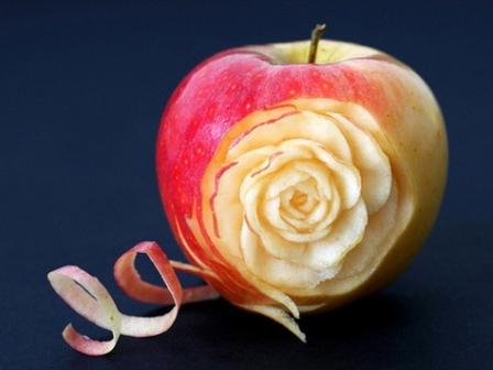 Карвинг роза из яблока